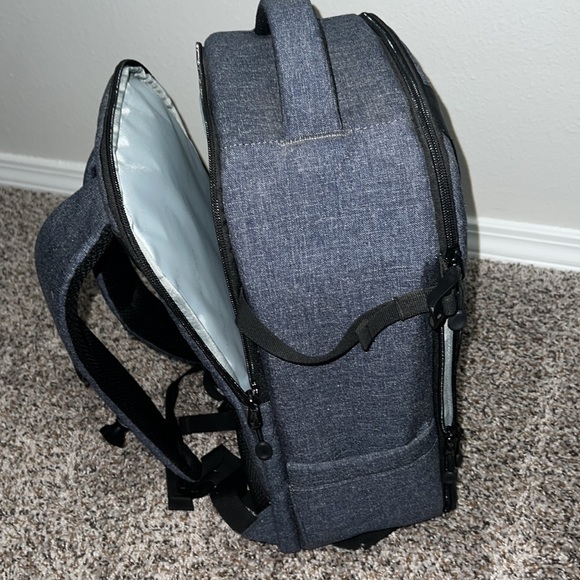 K&F Concept Camera Backpack - Picture 3 of 5